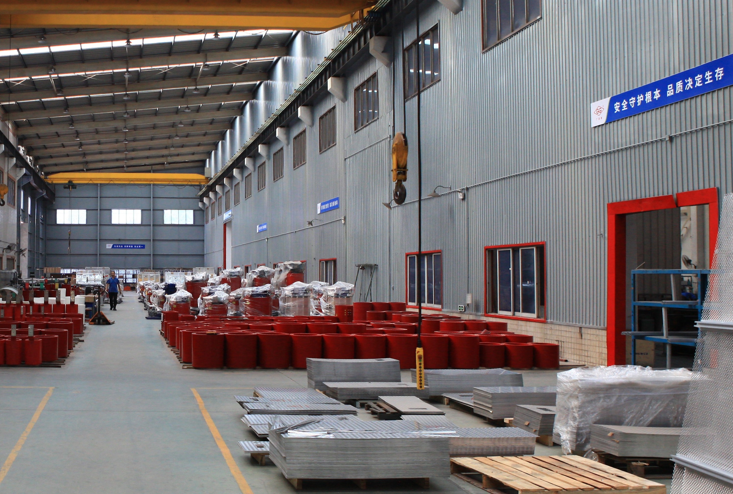 Dry-type transformer workshop